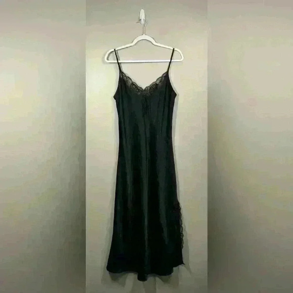 Jones New York Lingeriecore Y2K Black Silky Slip Dress M Lace Trim Chic Dark Fem